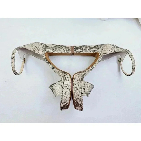 Vince Camuto Size 5.5M Women's Snake Print Adjustable Ankle Strap Open Toe Shoes - Picture 7 of 14